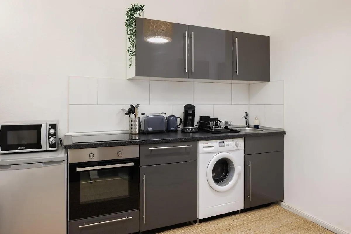 Artsy Apartment In Friedrichshain Berlín